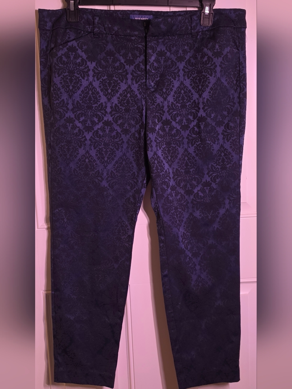 Old Navy Blue Damask Pixie Pants